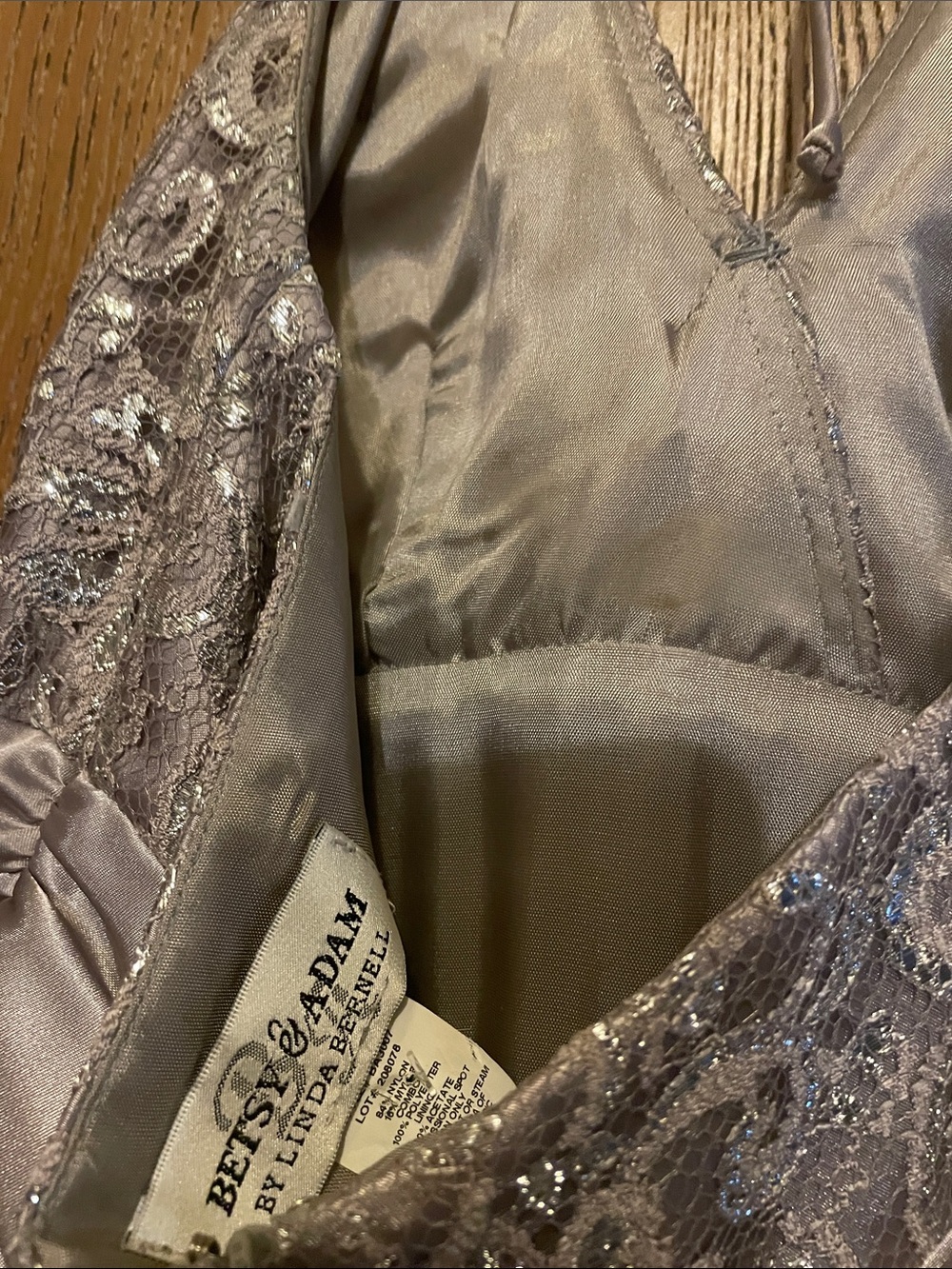 Betsy & Adam Shimmery Silver Lace Evening Dress - Picture 5 of 5